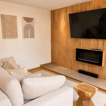Les Deux Saules Holiday home *